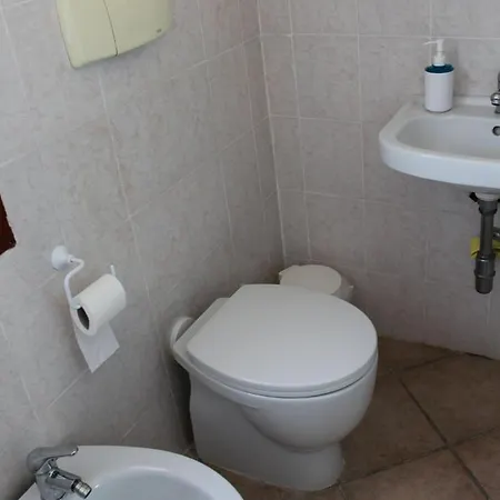 Confortevole Trilocale Con Vista Mare A San Pasquale, Sardegna * San Pasquale