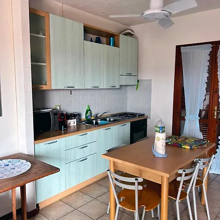 Confortevole Trilocale Con Vista Mare A San Pasquale, Sardegna بيت للعطل *