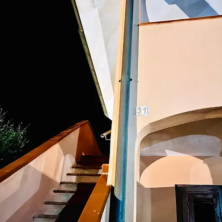 Confortevole Trilocale Con Vista Mare A San Pasquale, Sardegna Nyaraló *