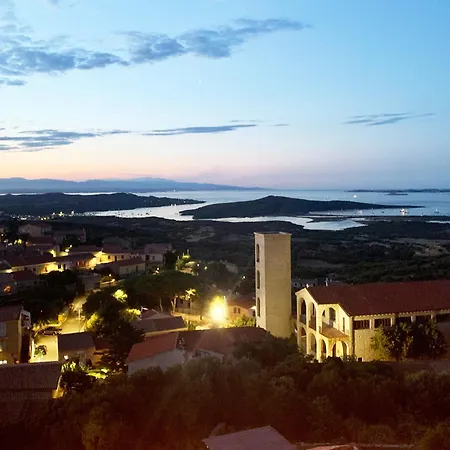 Vakantiehuis Confortevole Trilocale Con Vista Mare A San Pasquale, Sardegna San Pasquale