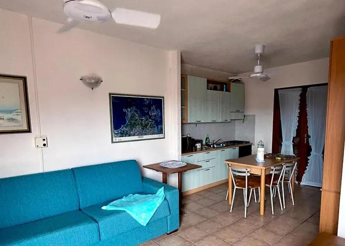 Vakantiehuis Confortevole Trilocale Con Vista Mare A San Pasquale, Sardegna *