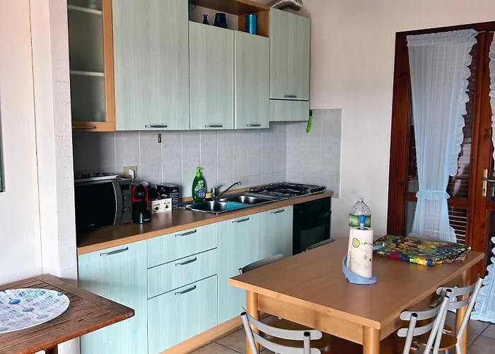 Confortevole Trilocale Con Vista Mare A San Pasquale, Sardegna Nyaraló *