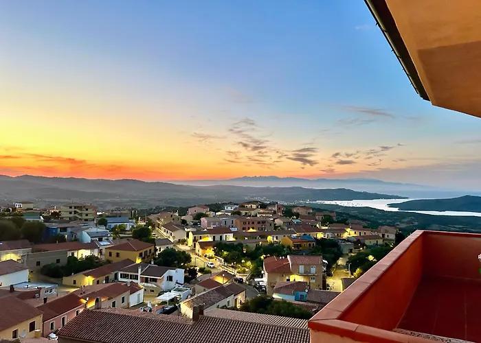 Vakantiehuis Confortevole Trilocale Con Vista Mare A San Pasquale, Sardegna